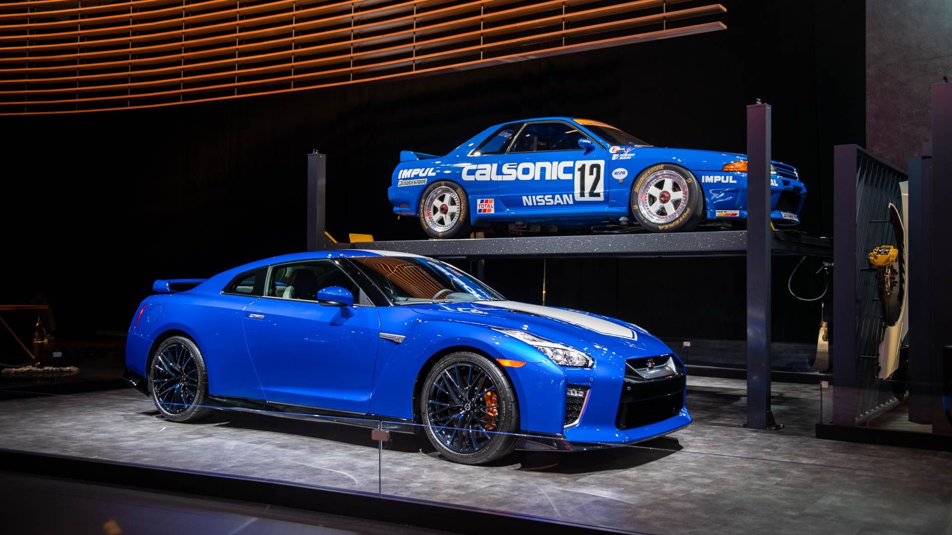 日産　NISSAN　R35GT-R GT－R（日産）の歴代モデル・グレード別カタログ情報｜中古車なら