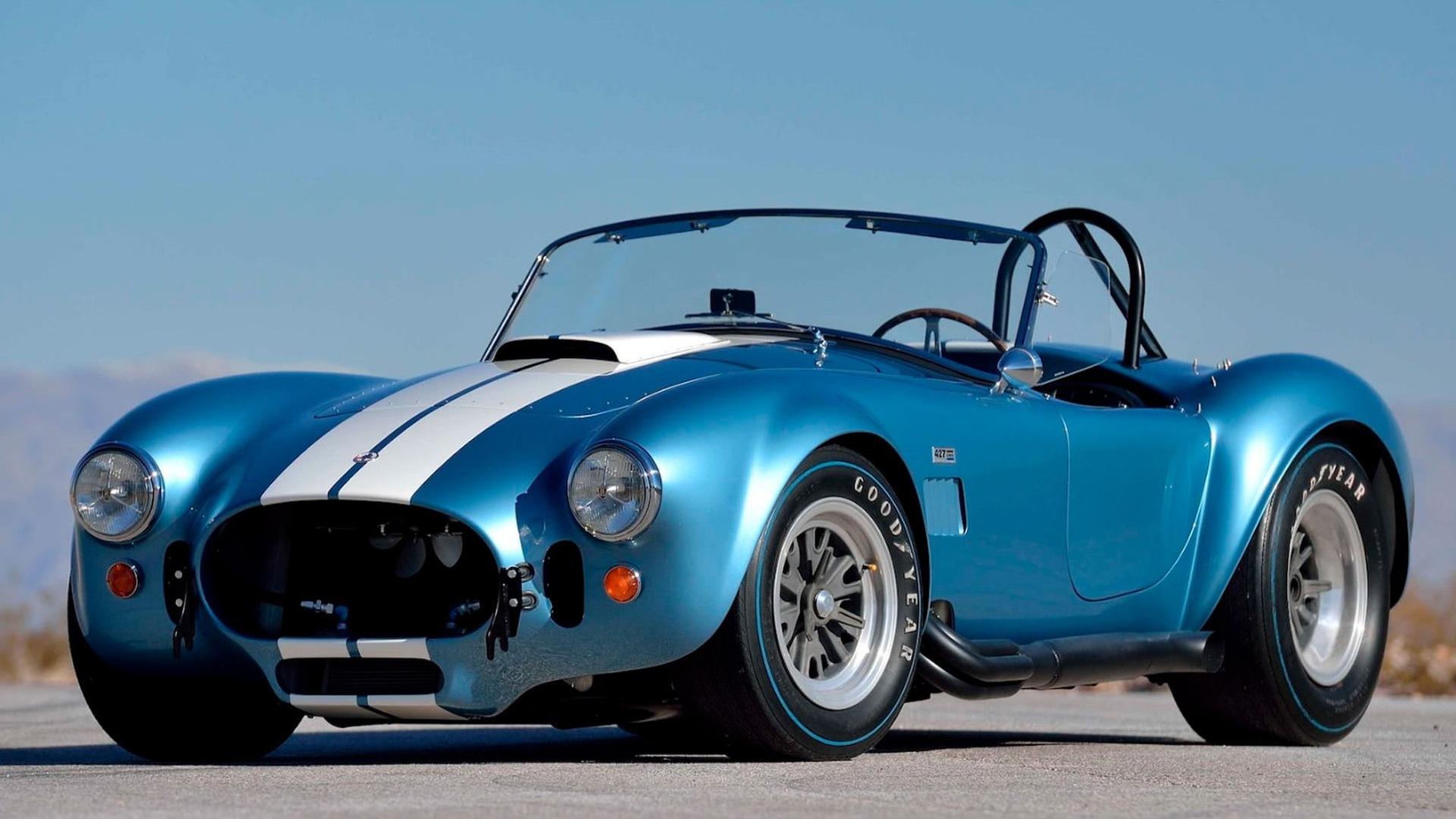 Original Shelby Cobras Including A 427 S C Roadster Fetch Big Bucks At Auction