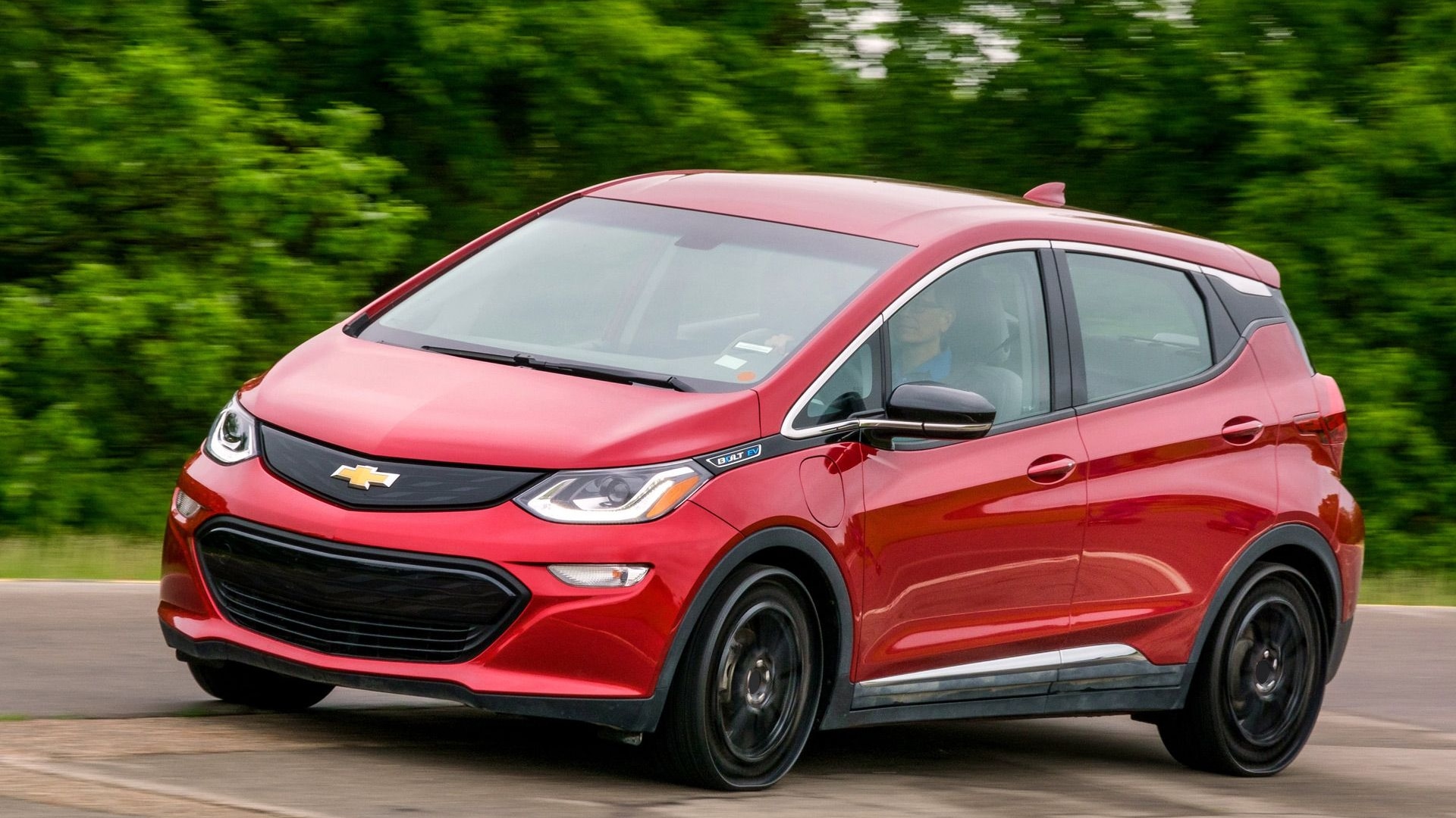 Chevrolet Bolt EV fitted with prototype airless tires from Michelin