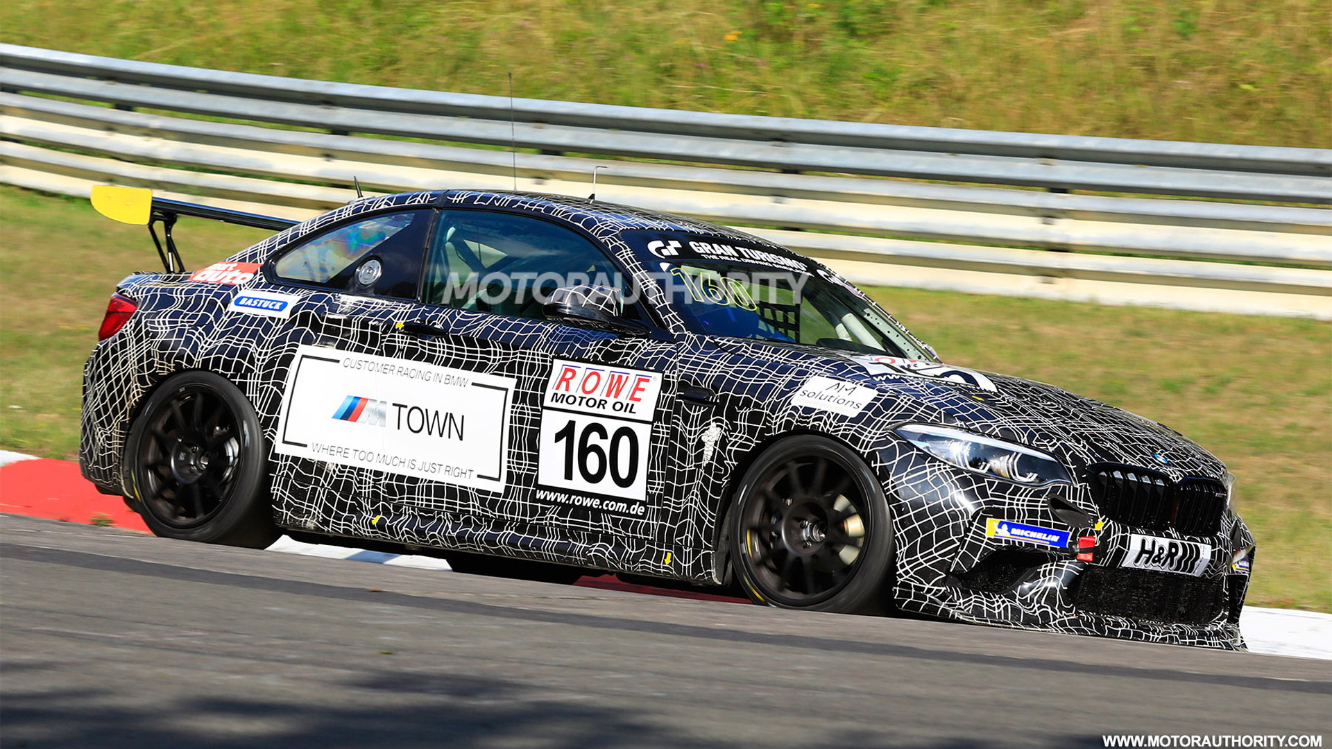 2020 BMW M2 Competition-based race car - Image via S. Baldauf/SB-Medien