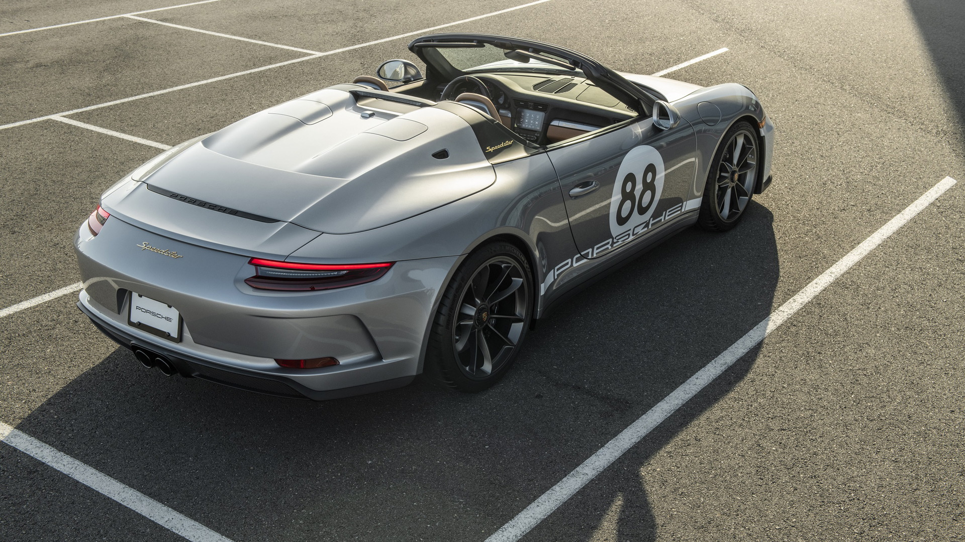 Final 2019 Porsche 911 Speedster