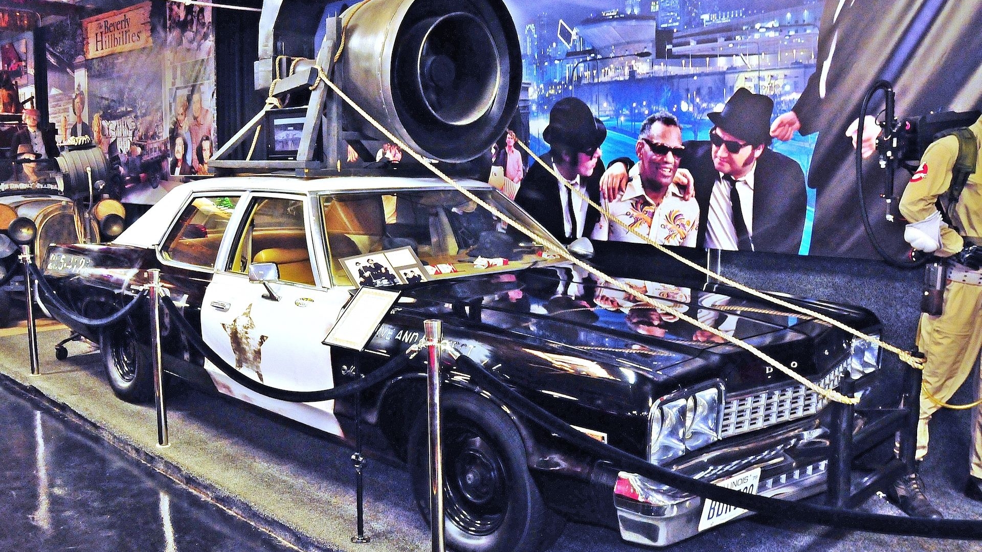 Replica Bluesmobile, courtesy of Volo Auto Museum