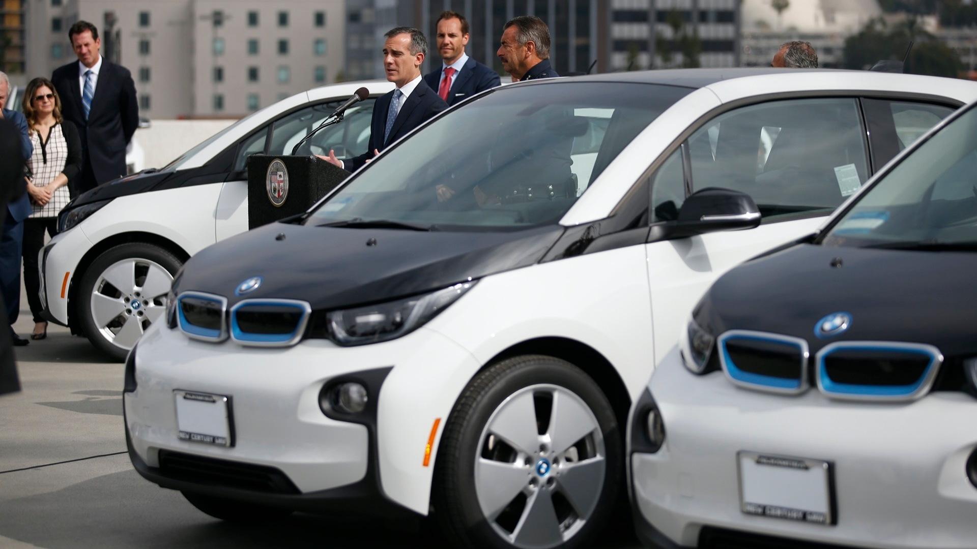 Los Angeles takes delivery of BMW i3 BEVs for LAPD use  -  2016