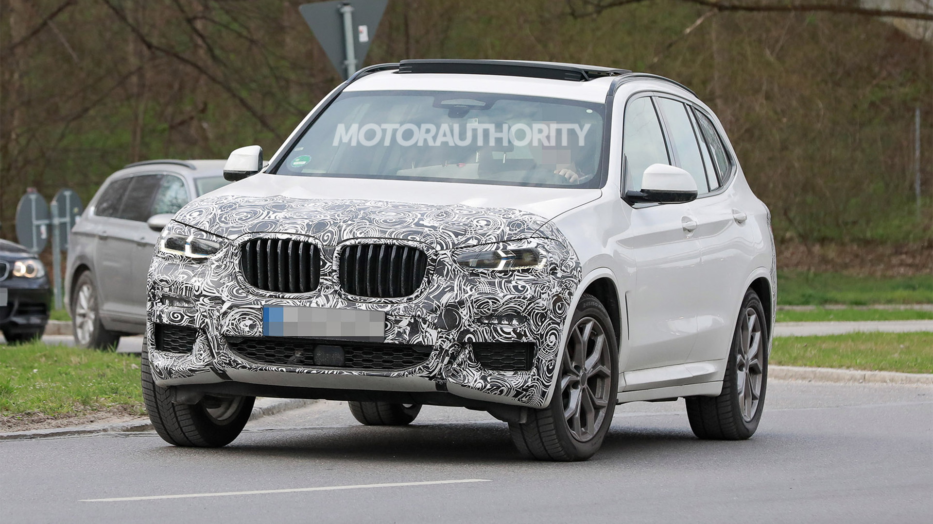 2022 BMW X3 spy shots: Mid-cycle update coming for popular crossover