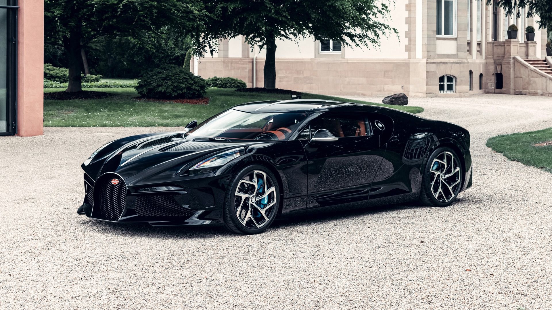 Banyan droom Omhoog gaan 1-of-1 Bugatti La Voiture Noire finally ready for delivery