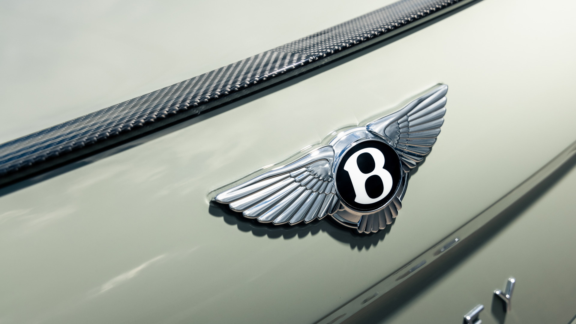 2022 Bentley Flying Spur in Sage Green Heritage Paint