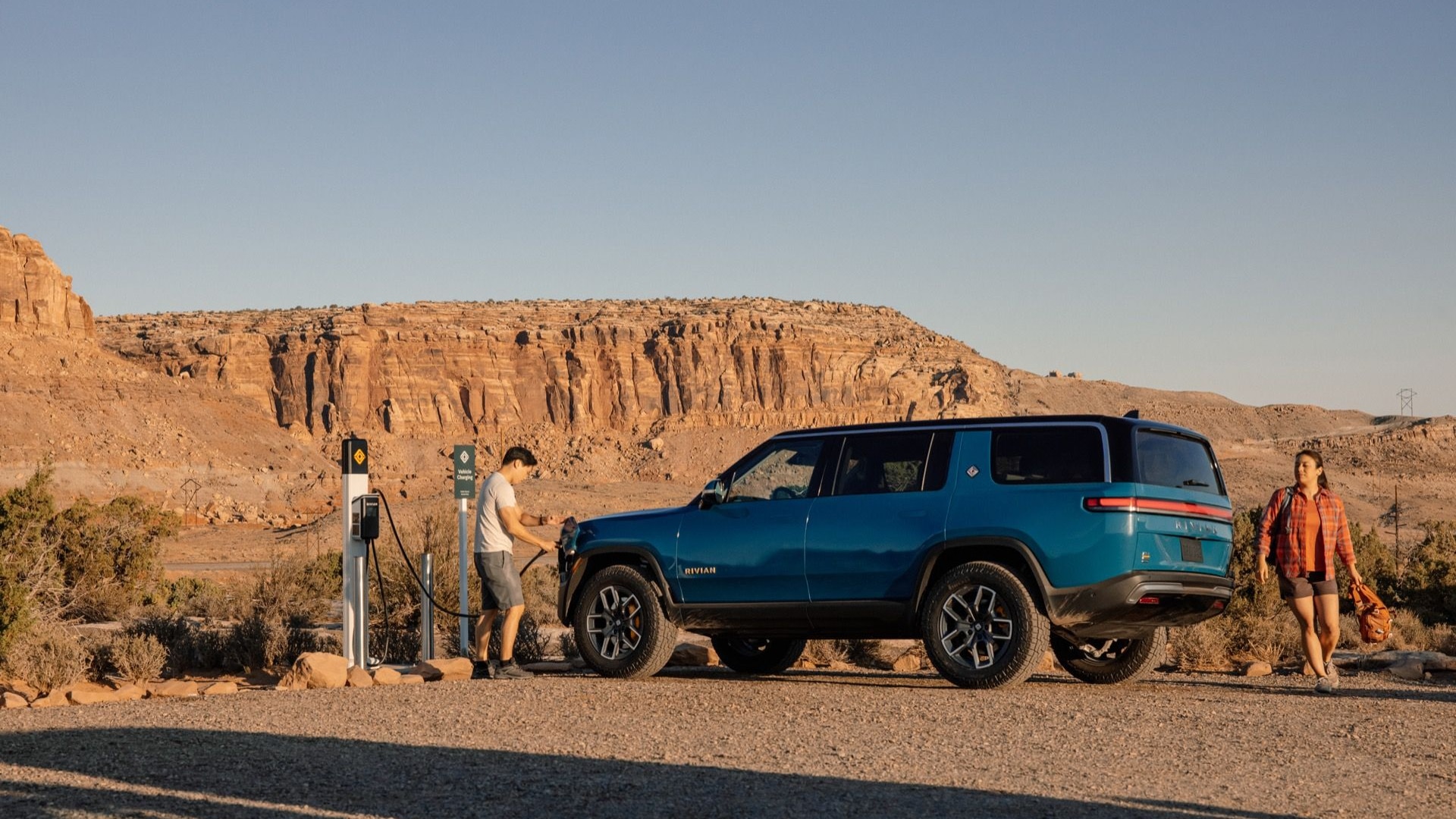 Under Canvas carbon-conscious camp with Rivian Waypoint chargers  -  Moab
