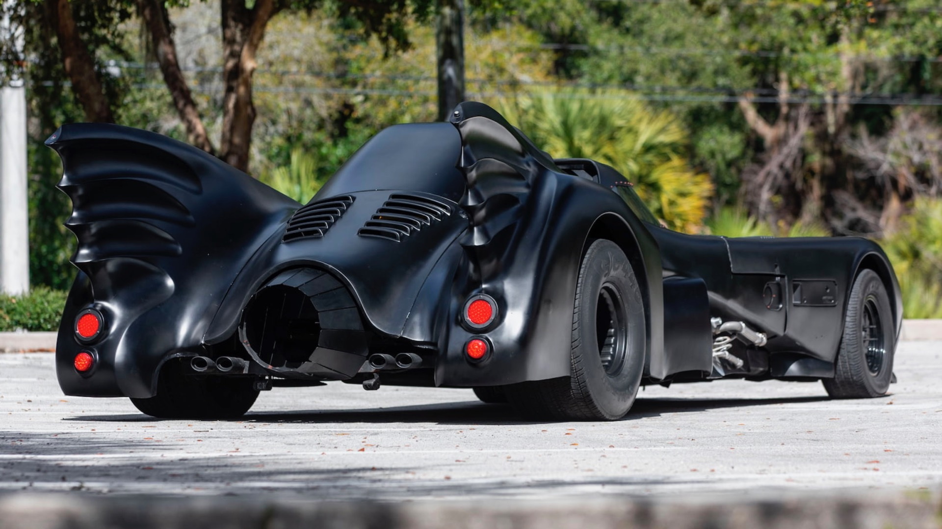 This New Fully Functional Electric Batmobile Replica Could Be