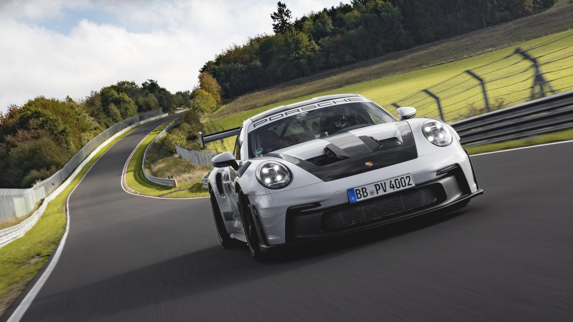 2023 Porsche 911 GT3 RS Is a Lap-Time Champ - CNET