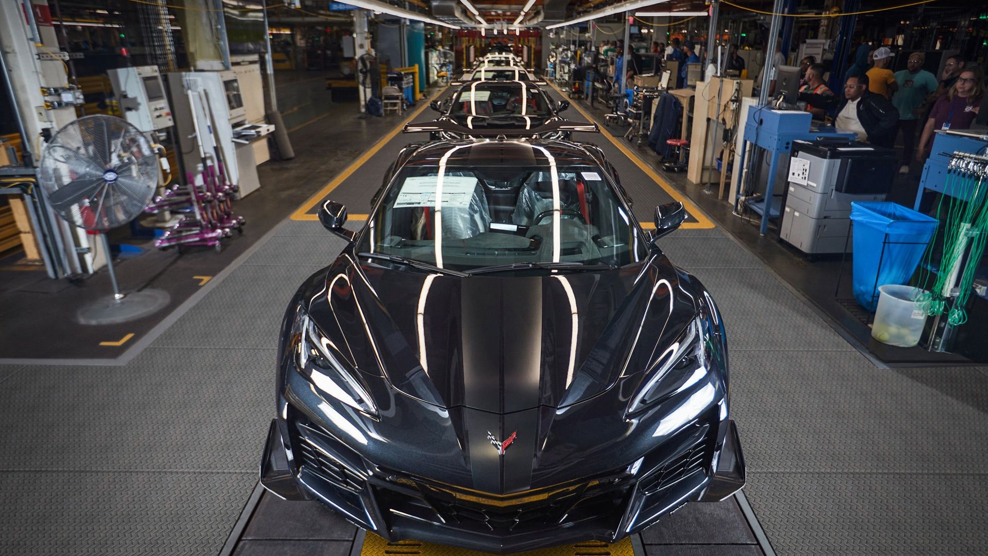 Production of the first 2023 Chevrolet Corvette Z06 - Nov. 2022