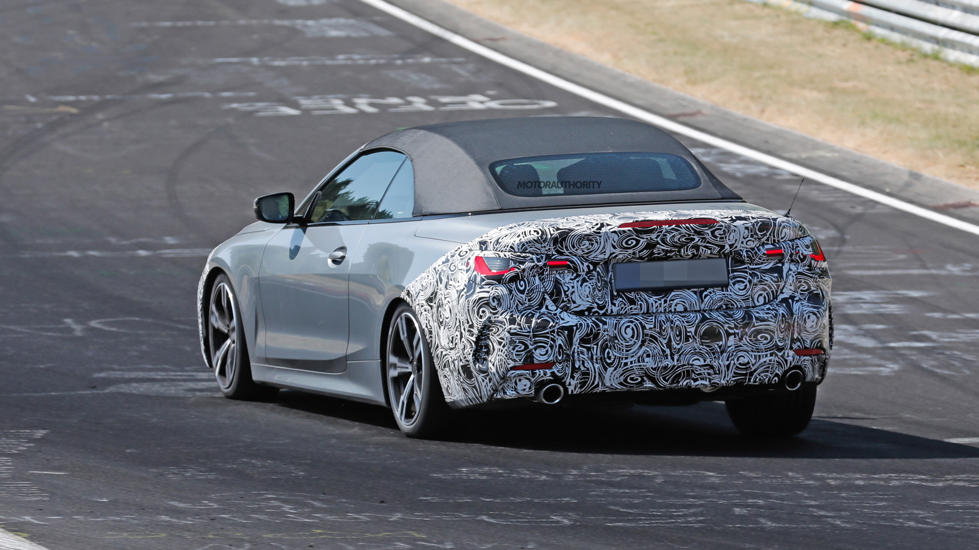 2025 BMW 4-Series convertible spied with updates