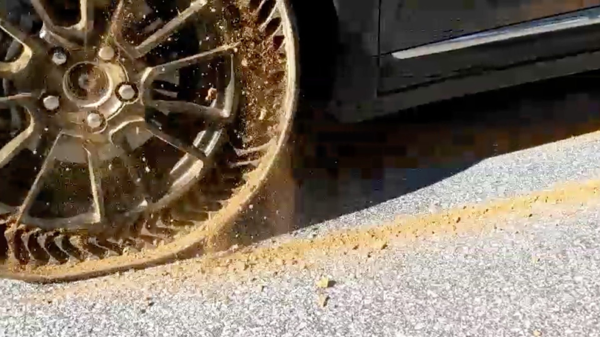 Michelin Uptis airless tires testing