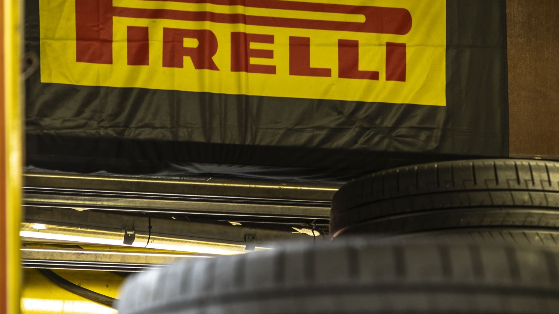Ferrari and Pirelli developing new tires for classic supercars