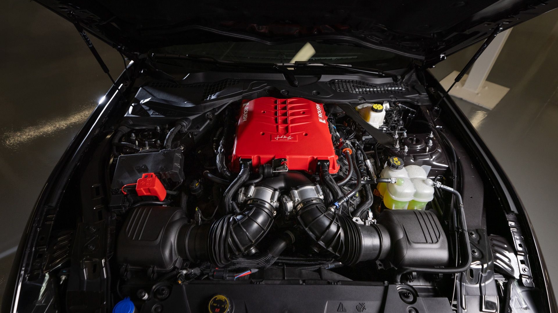 Roush supercharger for seventh-generation Mustang V-8 delivers 810 hp