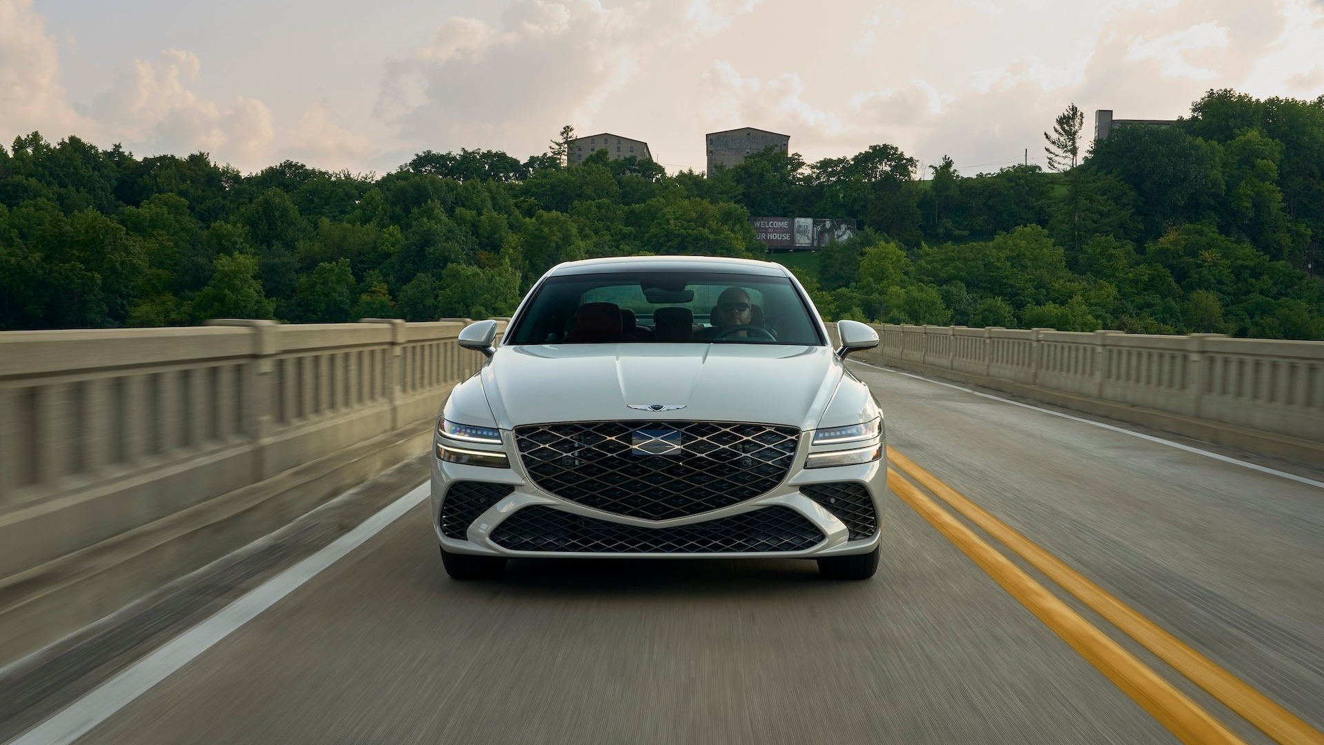 2025 Genesis G80