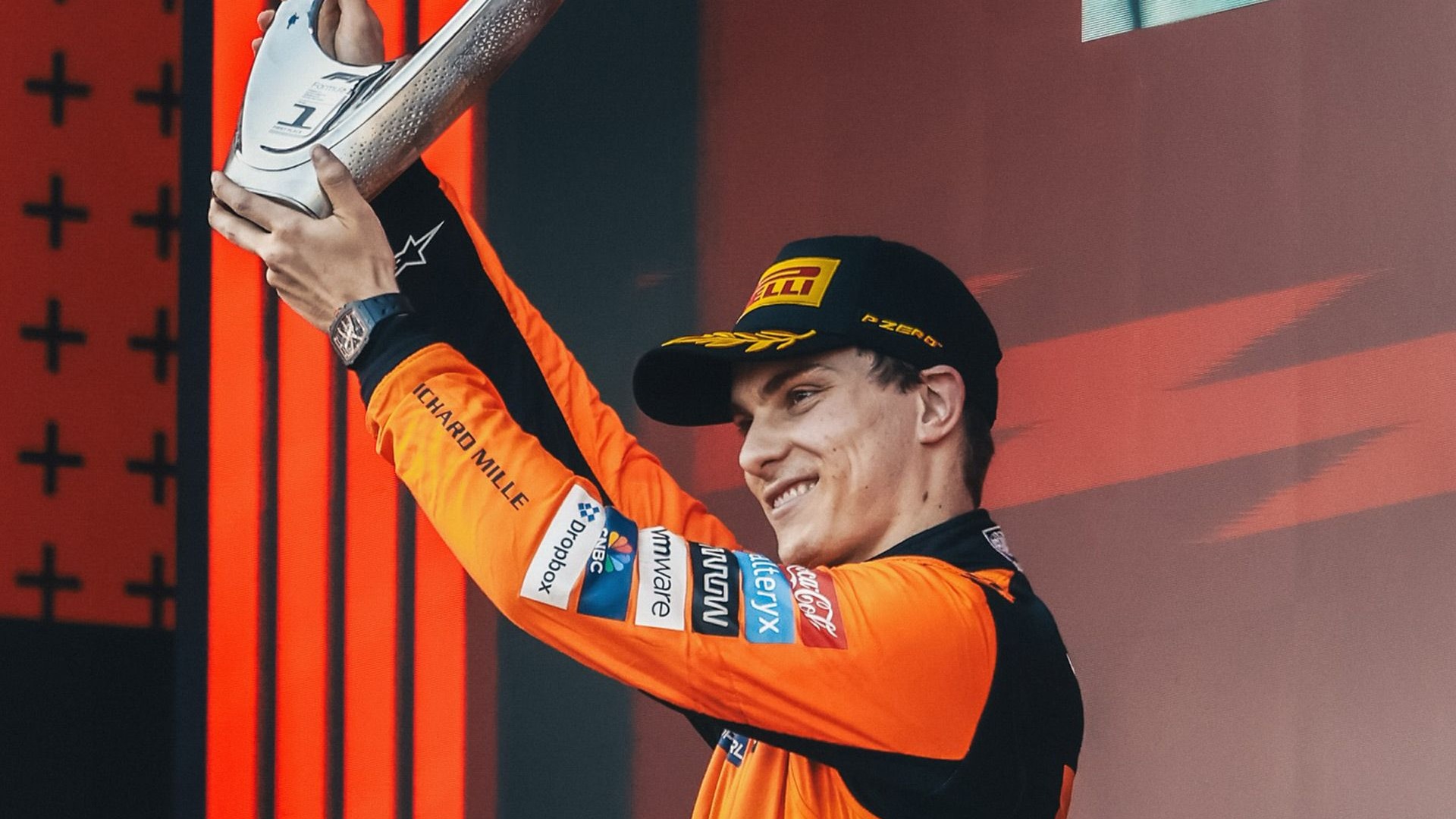 Piastri skips late drama to win 2024 F1 Azerbaijan GP