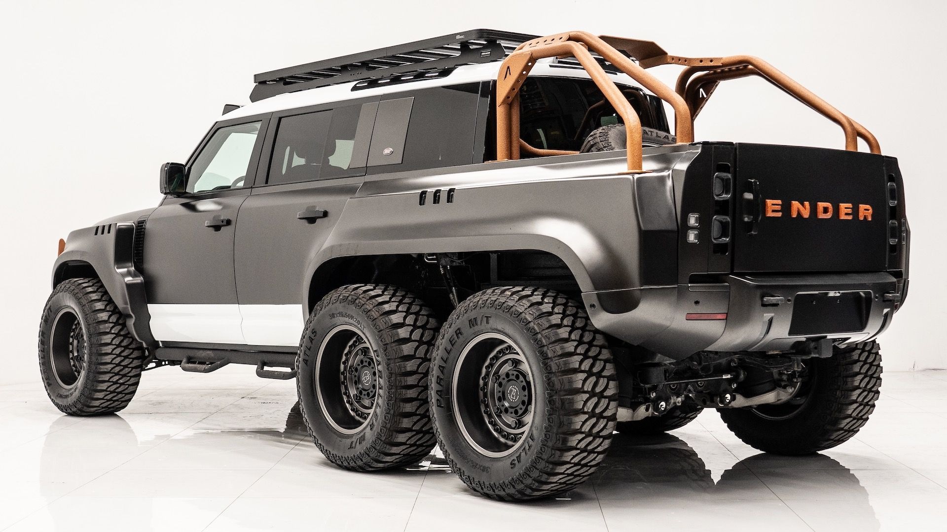 Apocalypse Manufacturing World Ender Land Rover Defender