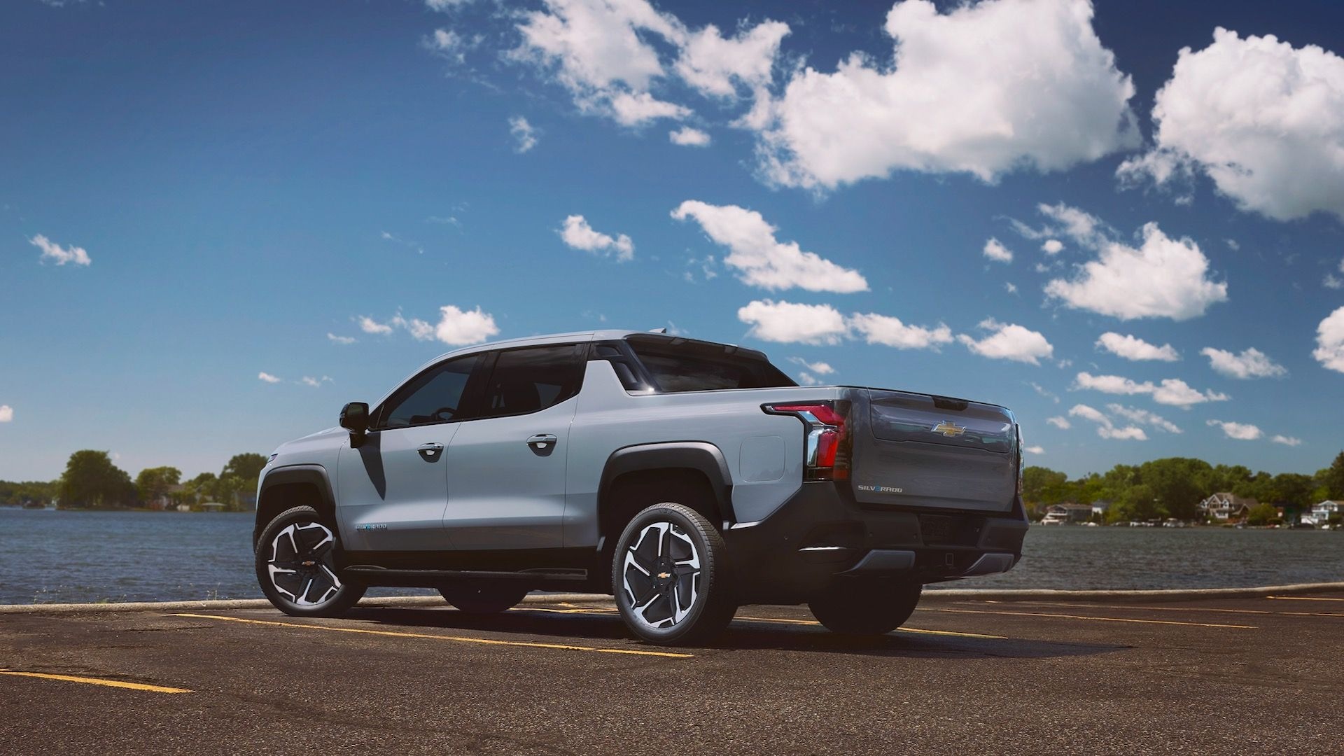 2025 Chevrolet Silverado EV LT