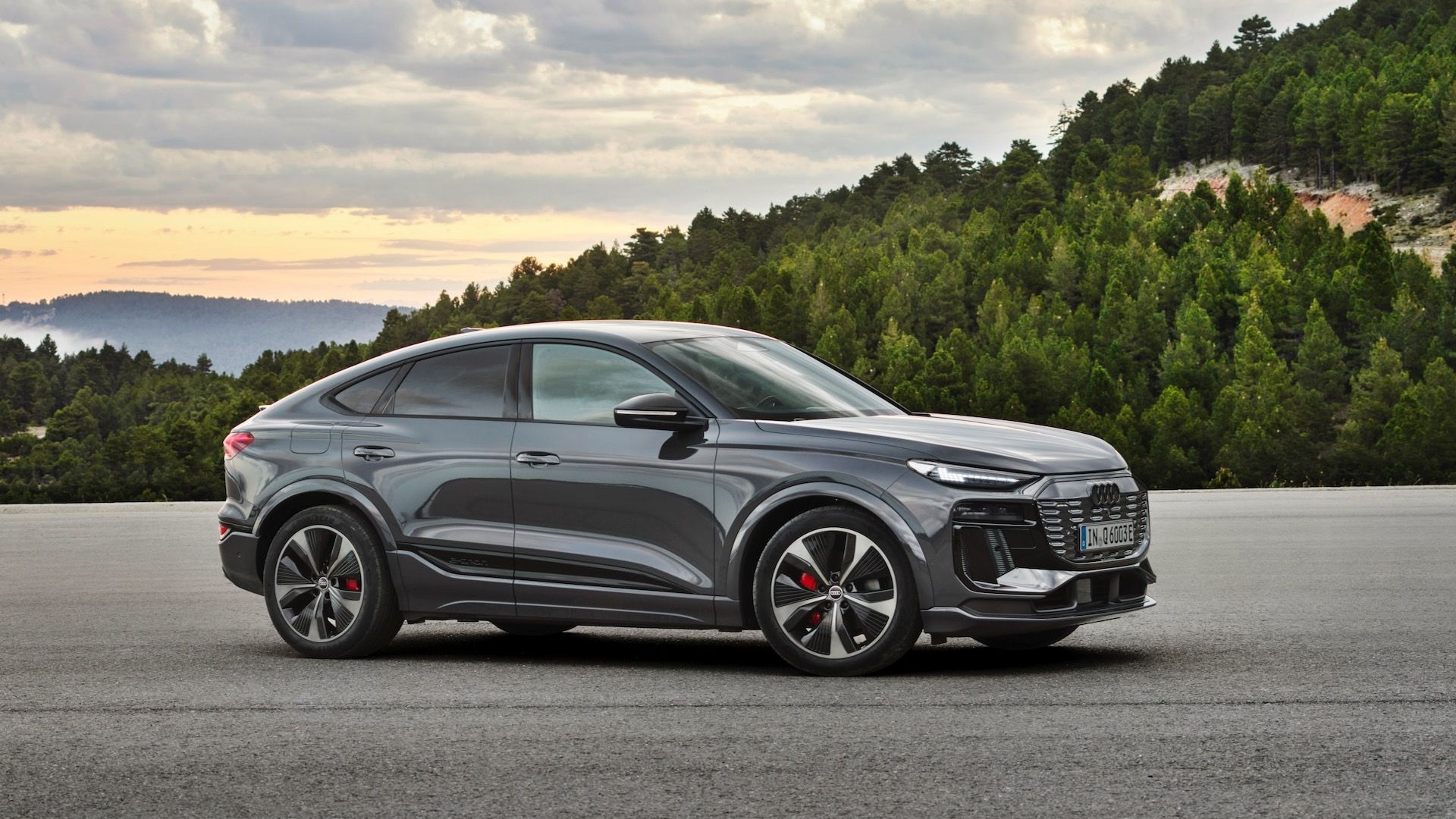 2025 Audi Sportback Q6 E-Tron (European-spec)