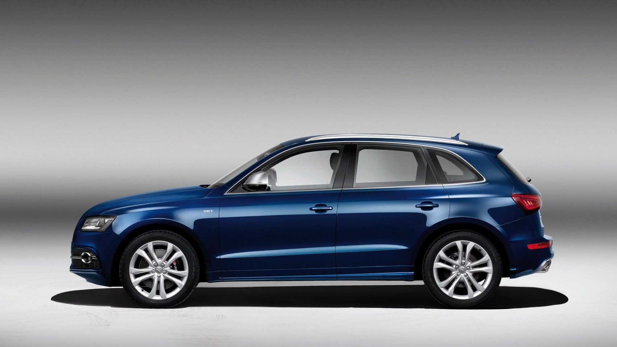 Audi SQ5 twin-turbo performance diesel crossover