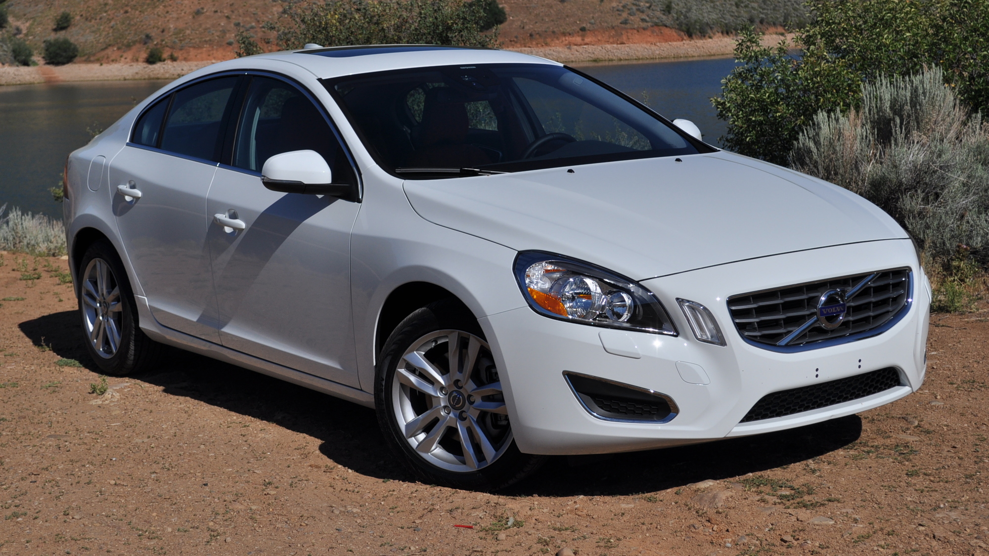 13 Volvo S60 T5 Awd First Drive