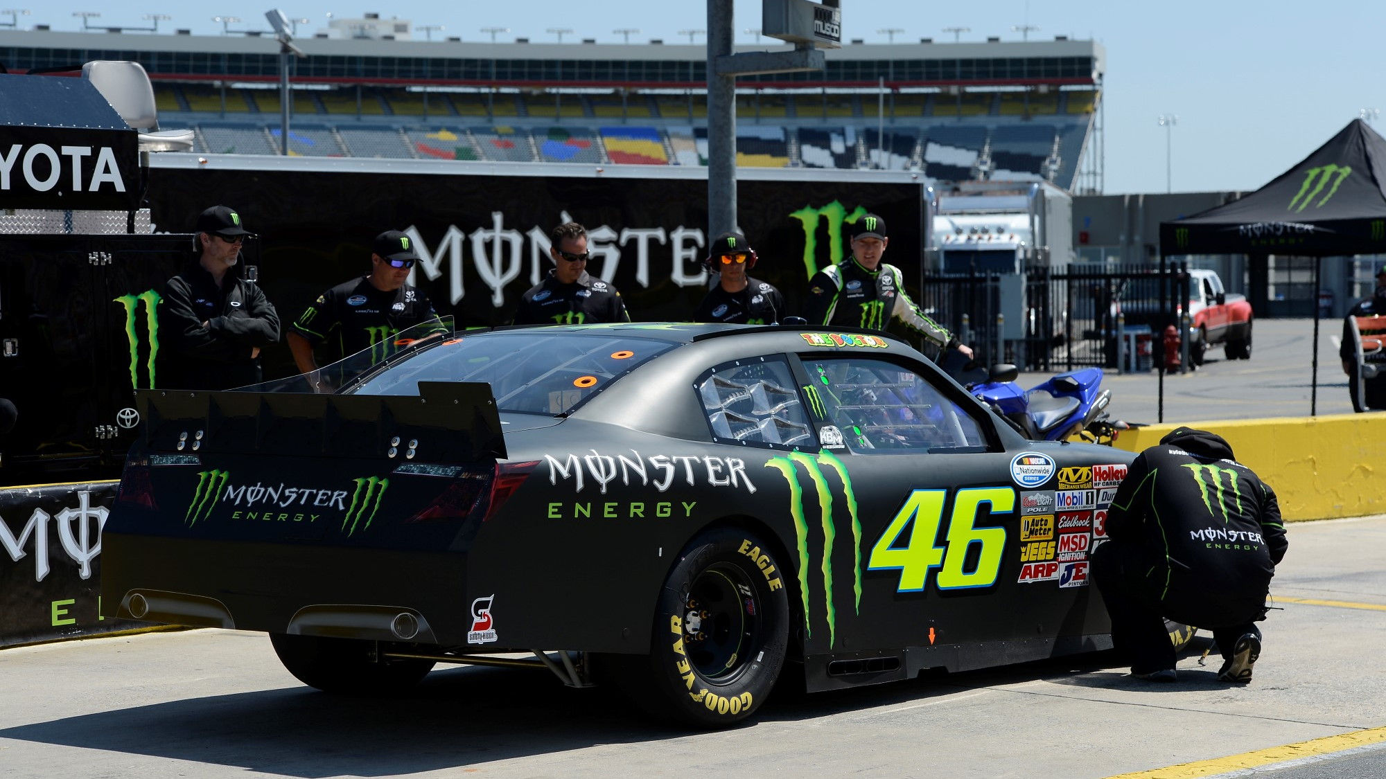 Valentino Rossi tests Kyle Busch's NASCAR Nationwide Toyota Camry