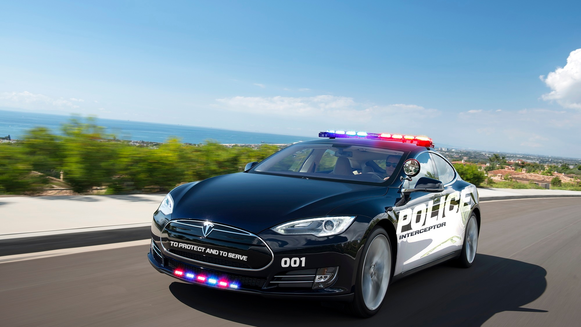 Simulation of Tesla Model S as a police cruiser