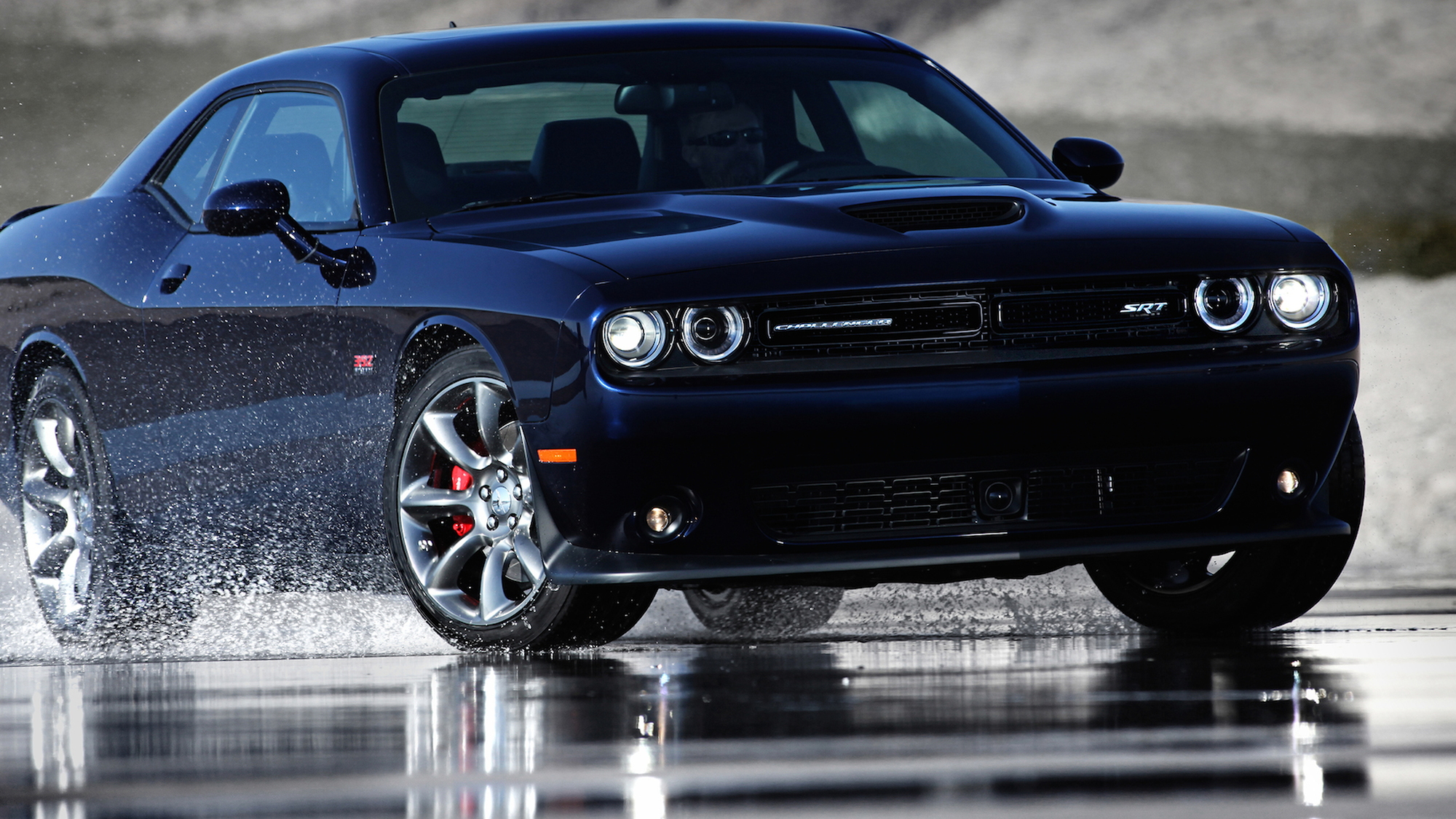 Dodge challenger 2015 года