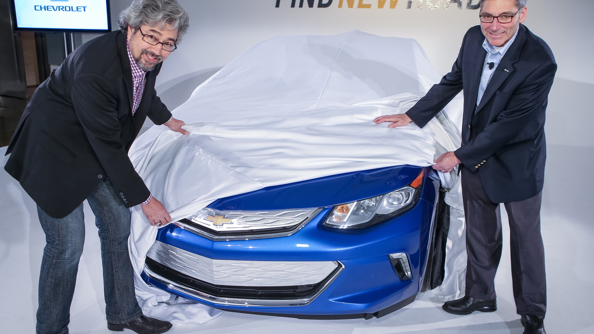 2016 Chevrolet Volt sneak peek for owners, Los Angeles, Nov 2014