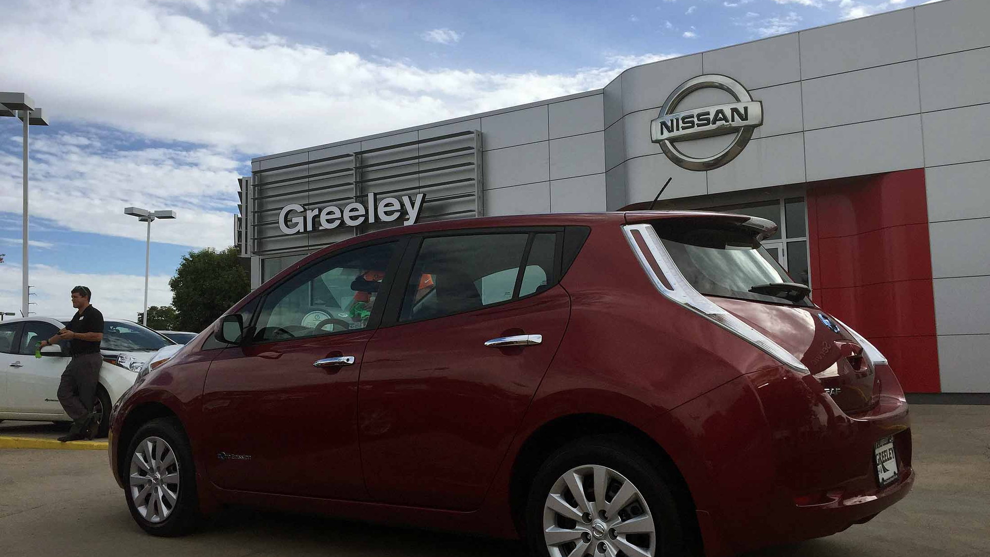 2015 Nissan Leaf, Denver, Colorado, Mar 2016  [photo: owner Andrew Ganz]