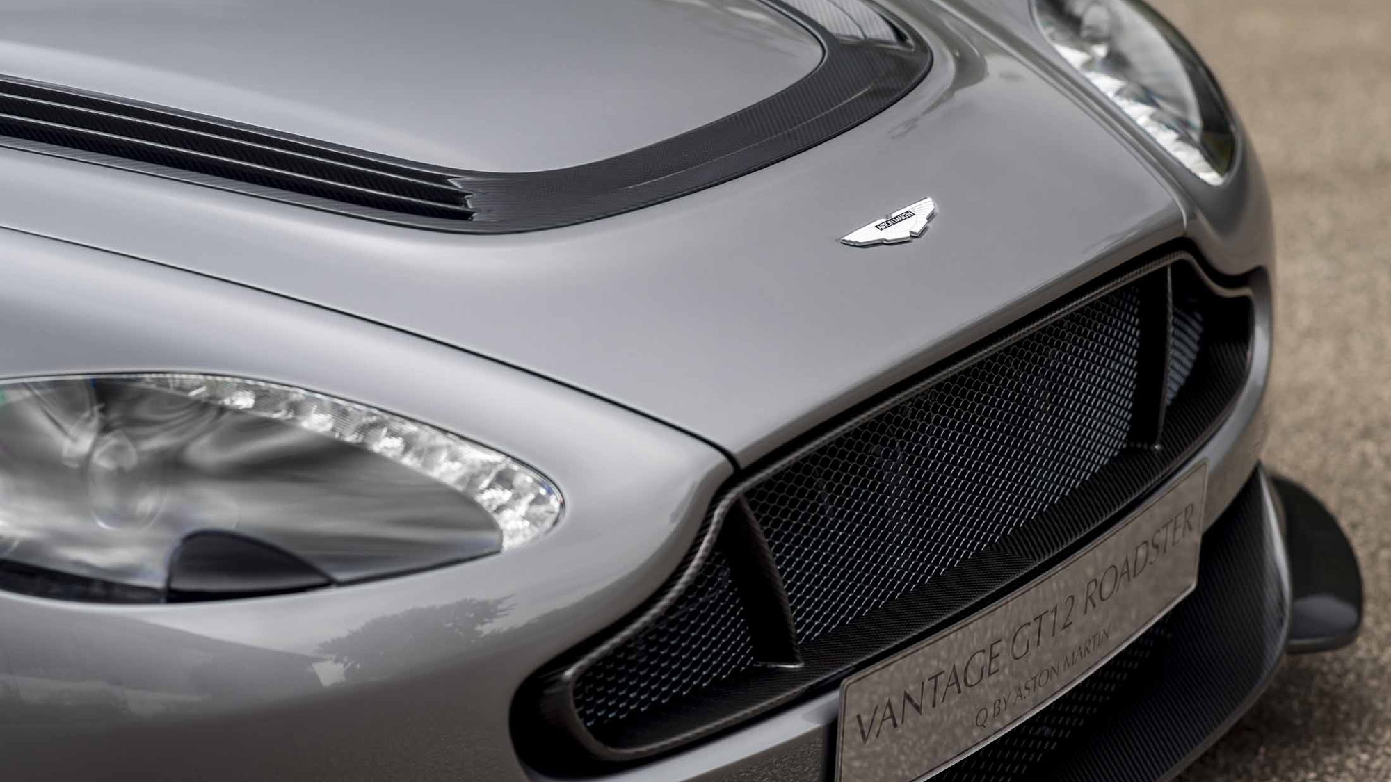 Aston Martin Vantage GT12 Roadster 