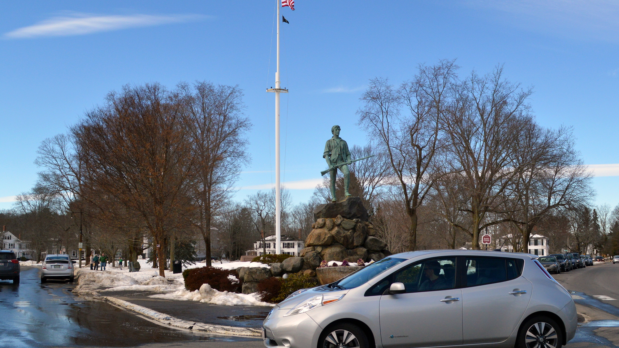2015 Nissan Leaf at Lexington Minuteman statue, Boston [photo: John Briggs]