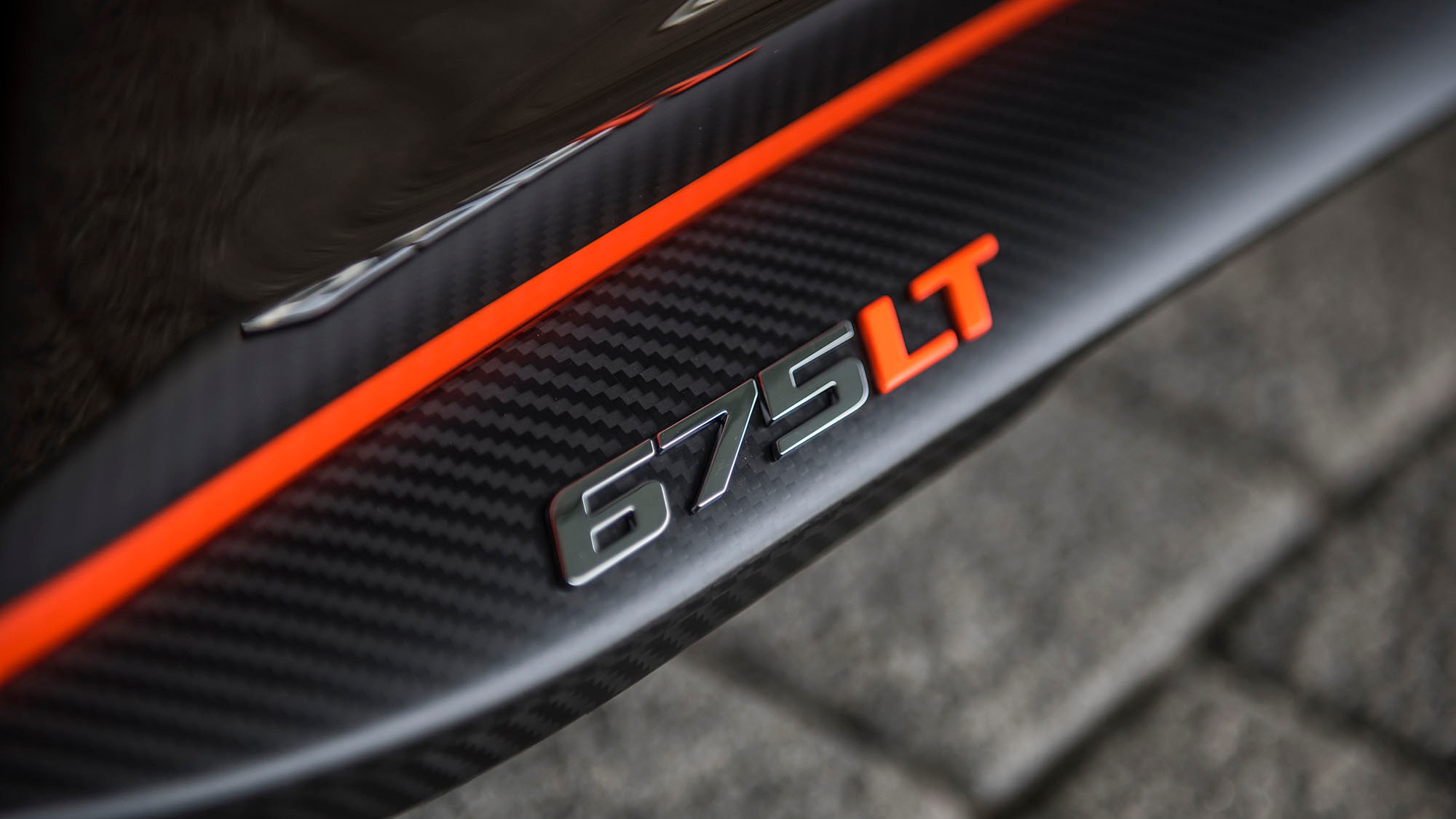 MSO creates a McLaren 675LT in tribute to Gulf-Davidoff F1 GTR Longtail