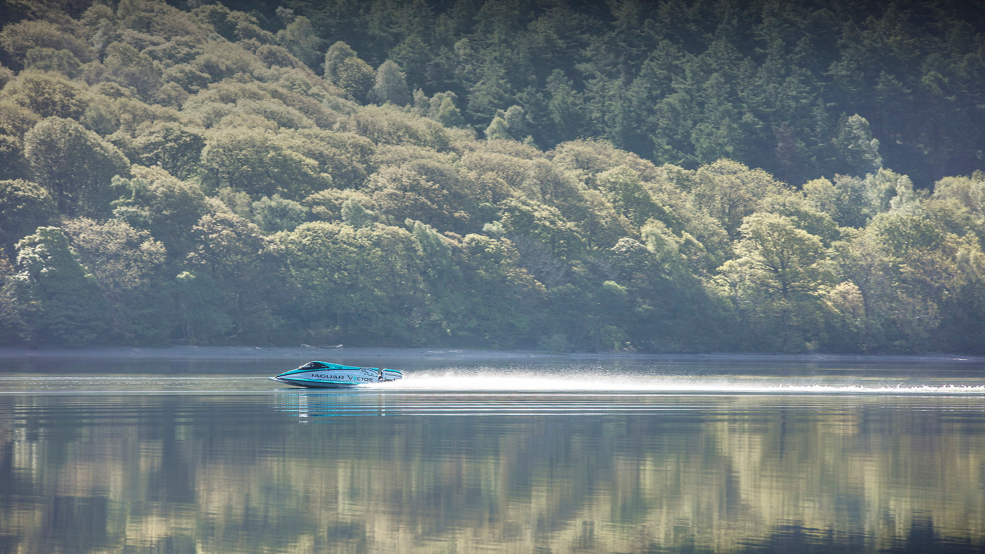 Jaguar Vector Racing break marine electric speed record