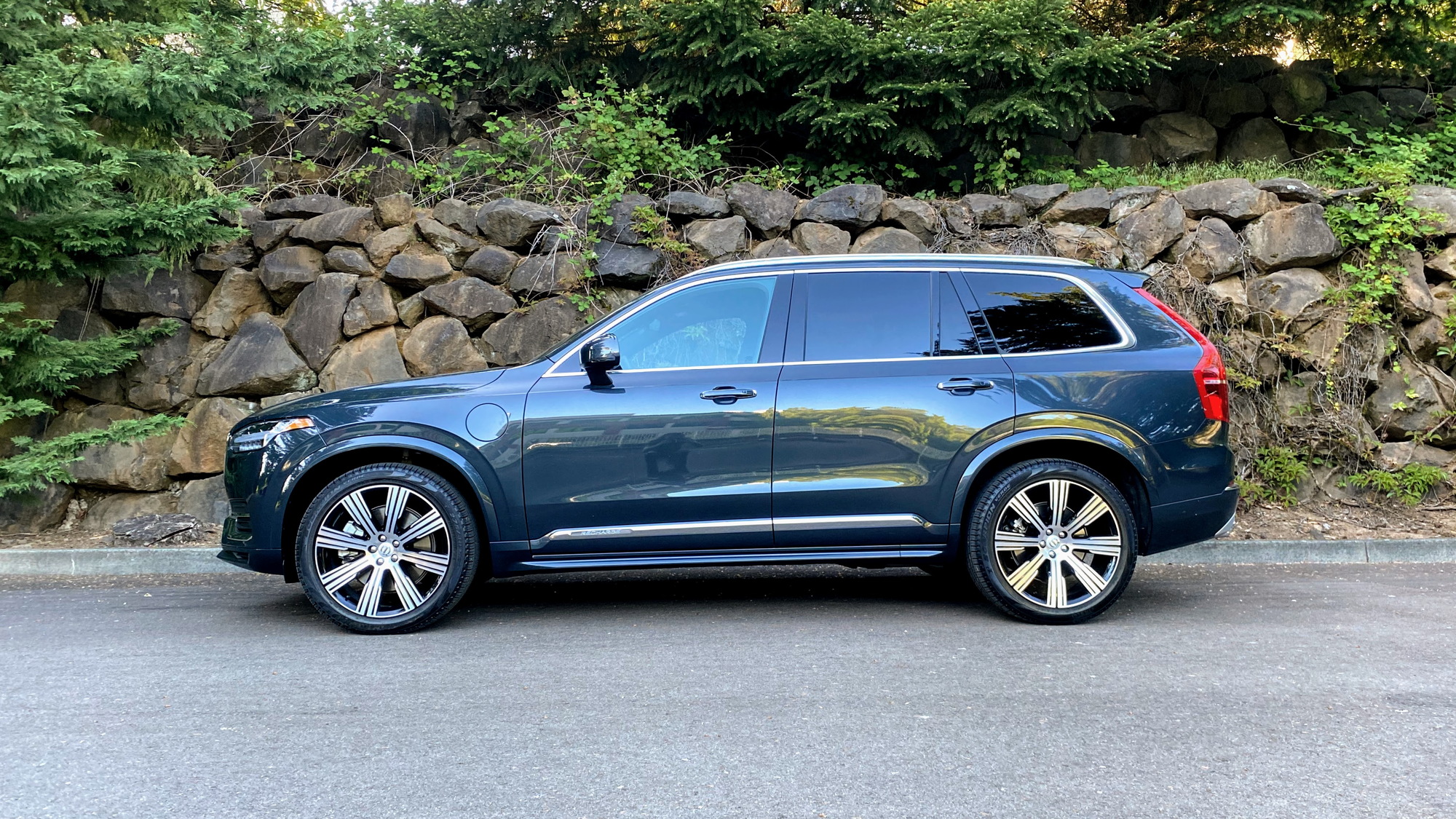 2021 Volvo XC90 T8 Inscription  -  review update, June 2021