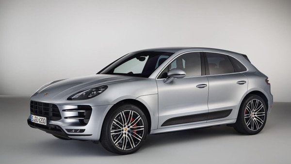 Porsche Macan Turbo gets power-boosting Performance Package