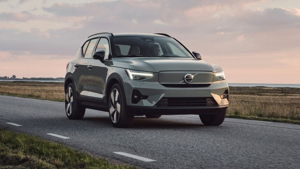 Preview: 2023 Volvo XC40 arrives with new look, fully electrified