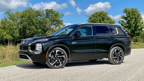 2023 Mitsubishi Outlander PHEV