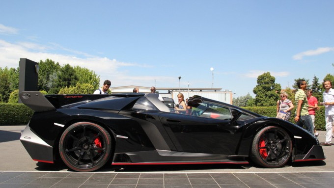 First Lamborghini Veneno Roadster delivered to German customer. Images via Driven by Torque.