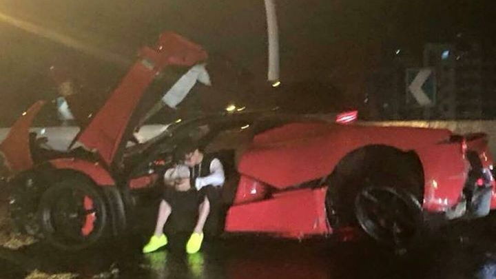 Ferrari LaFerrari crash in China - Image via WreckedExotics 