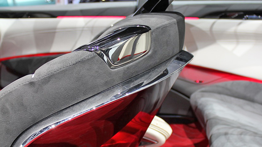 2010 Nissan Ellure Concept