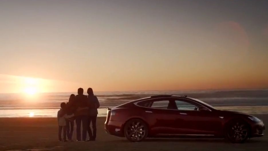 "Gallons of Light" fan-made Tesla Model S commercial