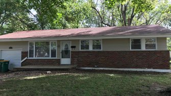 9712 Portage Dr - Saint Louis, MO