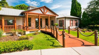 Brandon Crossing - Brandon, FL