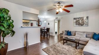 Cobble Hill Apartments - Fort Worth, TX