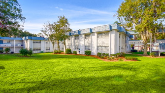 Rolling Hills Apartments - Tallahassee, FL