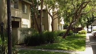 Foxworth Apartments - Carmichael, CA