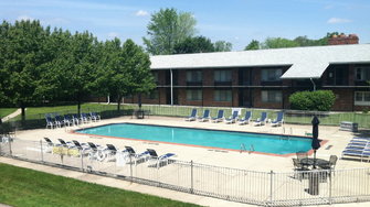 Cambridge House Apartments - Sterling Heights, MI