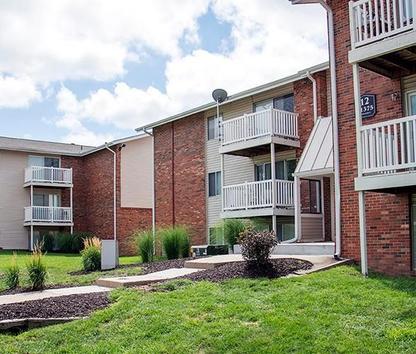 Reviews Prices For The Club At Highland Park Omaha Ne Image Of The Club At Highland Park Formerly Lake Forest Apartments In Omaha