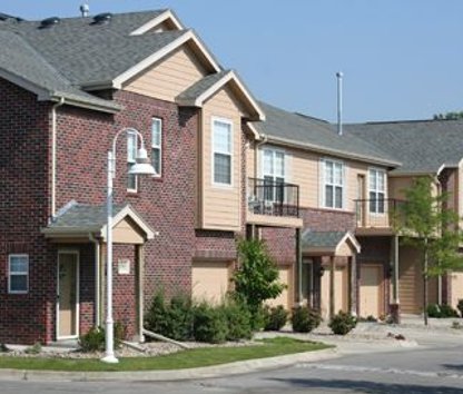 Reviews Prices For Wyndham Hill Apartments Omaha Ne Image Of Wyndham Hill Apartments In Omaha Ne